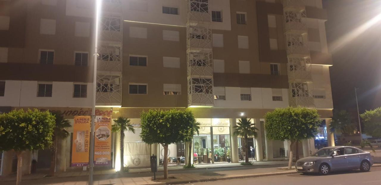 Coralia Bel F3 Clim Wifi Parking Prive Iptv Apartment Oujda Exterior photo